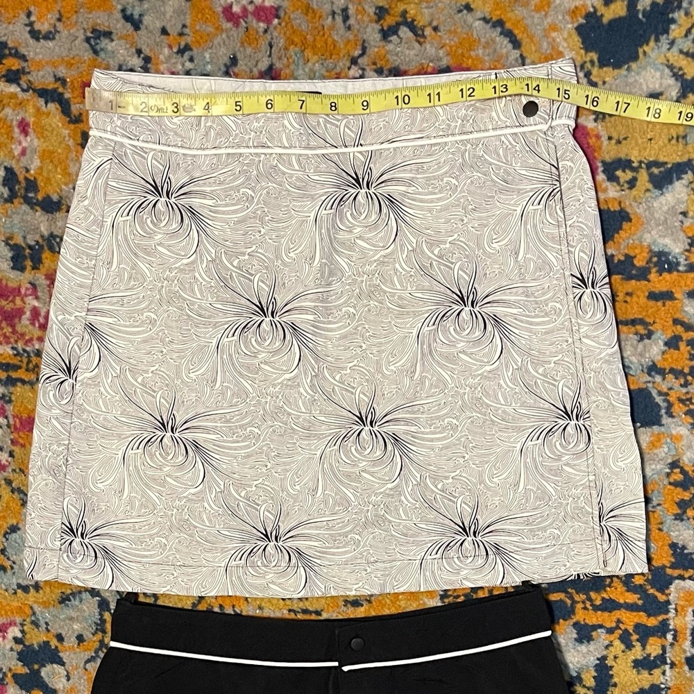 Patagonia Button Out Boardie Set (Skirt and Shorts) - Picture 6 of 14